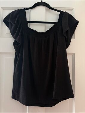 LC Lauren Conrad Black Ruffled Scoop-Neck Blouse